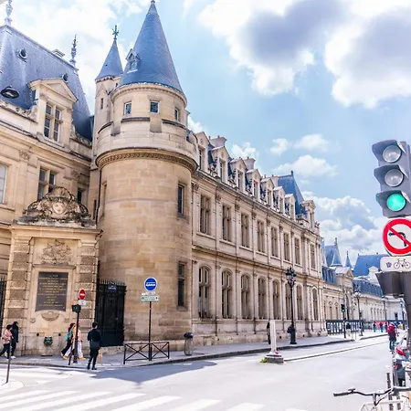Cute - Sebastopol Apartment Paris