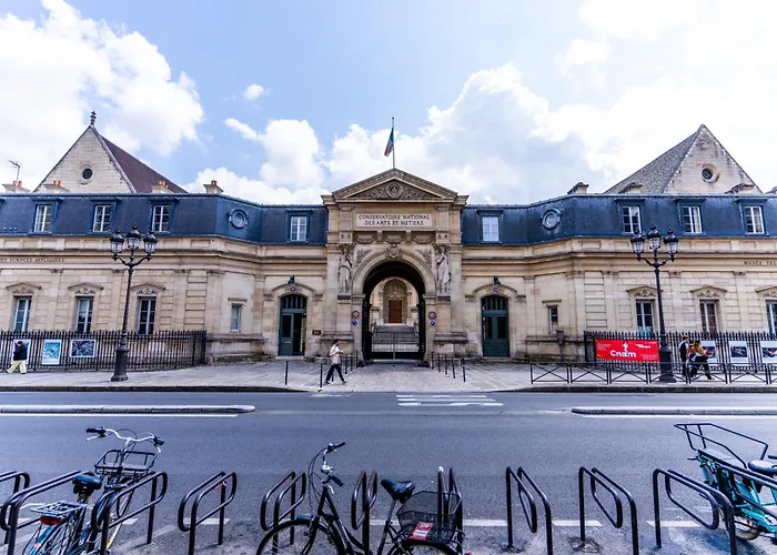 Cute - Sebastopol Paris